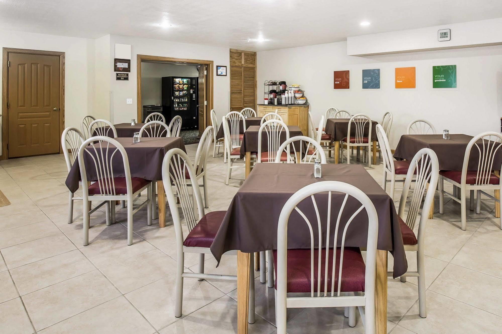 Comfort Inn Worland Hwy 16 To Yellowstone Екстер'єр фото